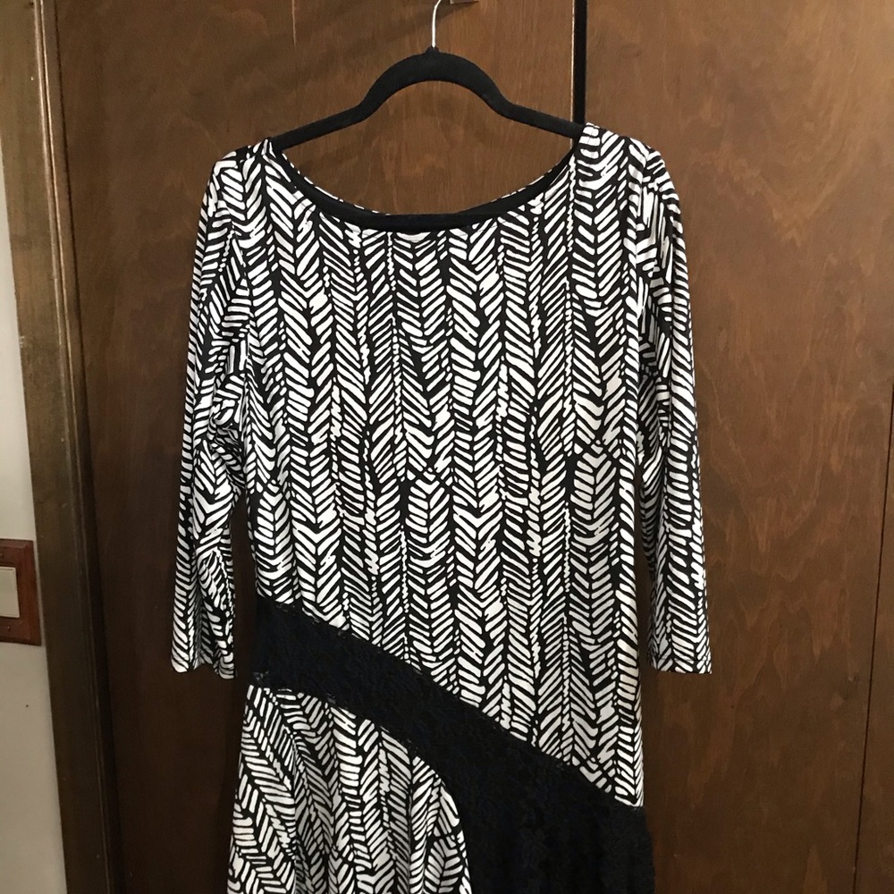 Women’s Black and White Dress